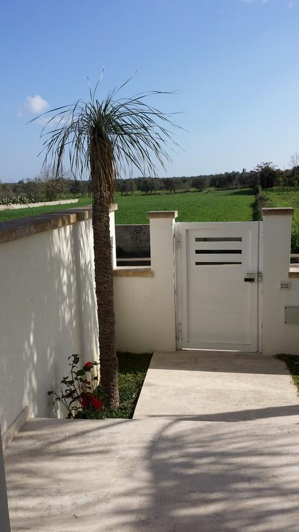 Case Vacanze Iris Uggiano La Chiesa Exterior photo